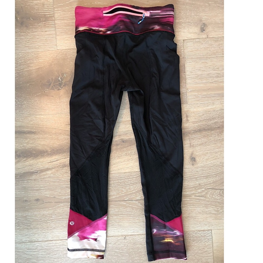 Lululemon crops size 2